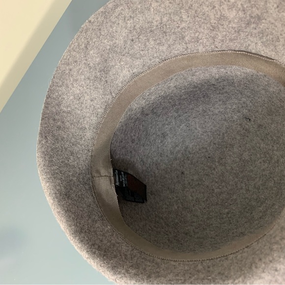 Chic Women's Gray Hat with Bow - Picture 7 of 7